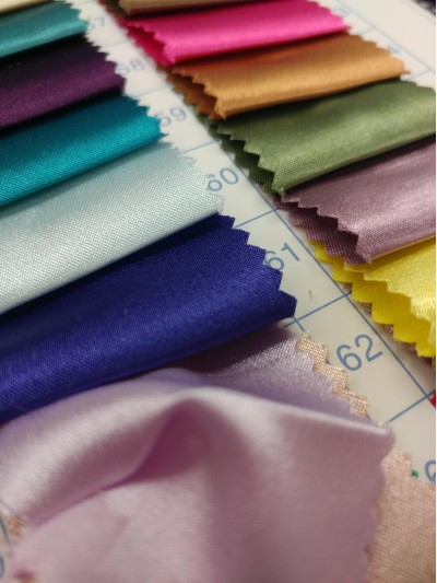 GZ-JNNU  彈力仿真絲  彈力色丁 畢業袍 45度照